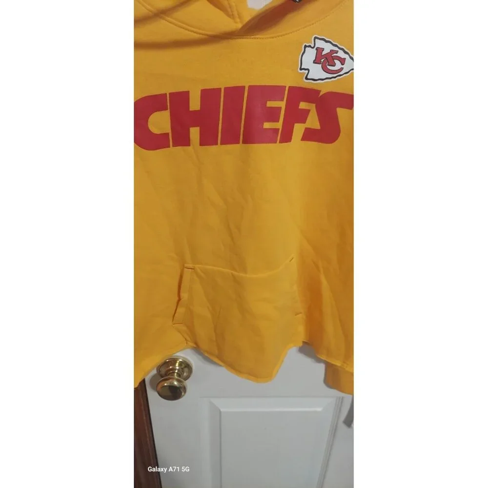 Kansas City Chiefs Yellow Hoodie Sweatshirt Juniors Size 3/5 NWT Patrick Mahomes - Picture 3 of 9